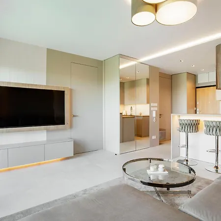 Sky Home- Pearl -Manufaktura, Parking, Klimatyzacja, Dostep Na Kod Lodz  Exterior photo